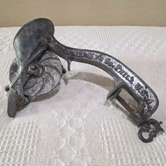 Antique Enterprise Cherry Stoner No 118 Philadelphia PA  USA 1917 Pat Cast Iron - Picture 3 of 15